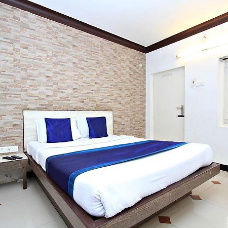 Hotel Pratham International Утакаманд Экстерьер фото