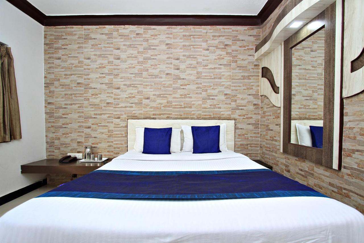 Hotel Pratham International Утакаманд Экстерьер фото