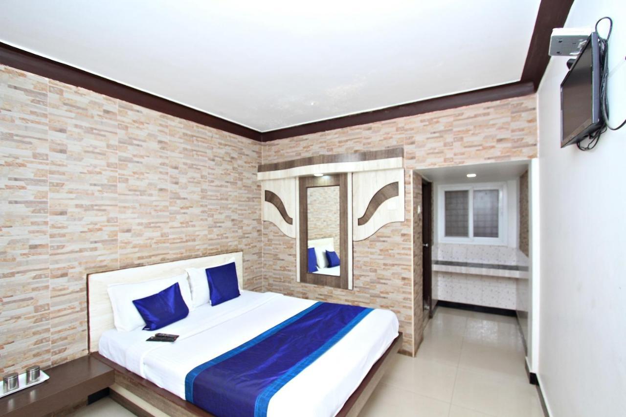 Hotel Pratham International Утакаманд Экстерьер фото