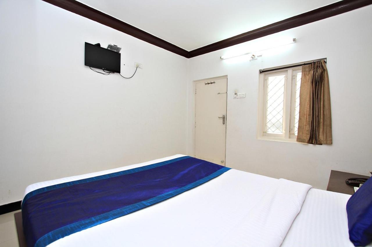 Hotel Pratham International Утакаманд Экстерьер фото